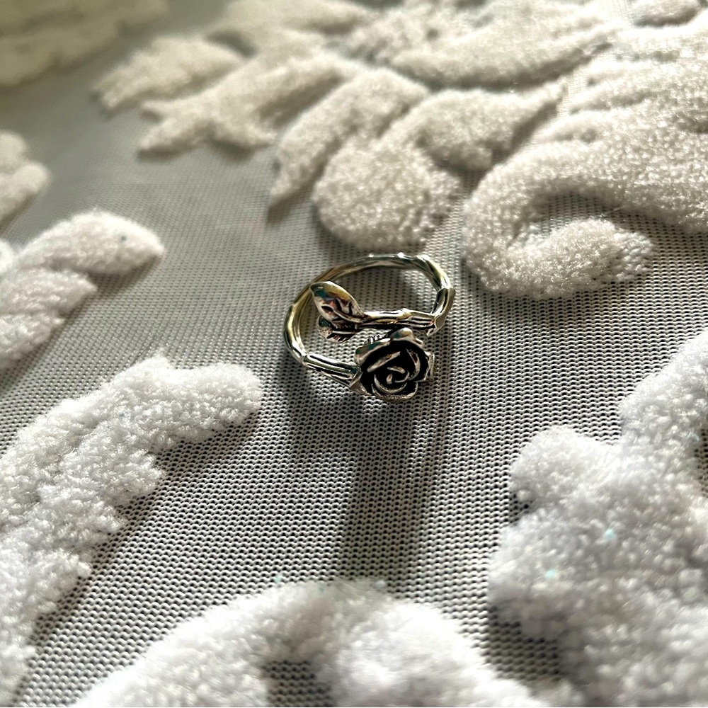 Sterling silver rose flower ring